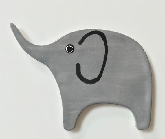 1398--elephant-trunk-up-light-grey