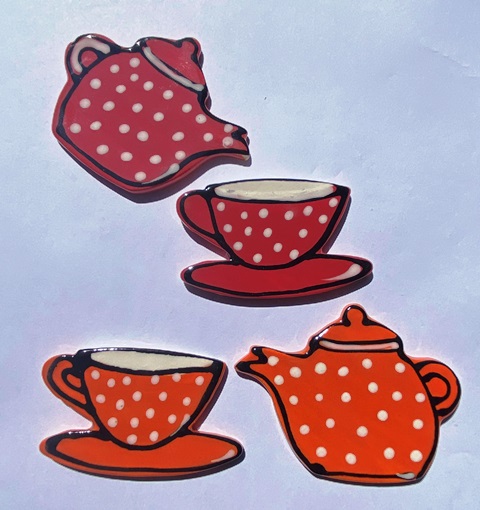 teapot-and-cup--dots