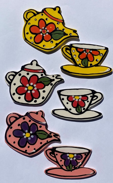 teapot-and-cup--flowers